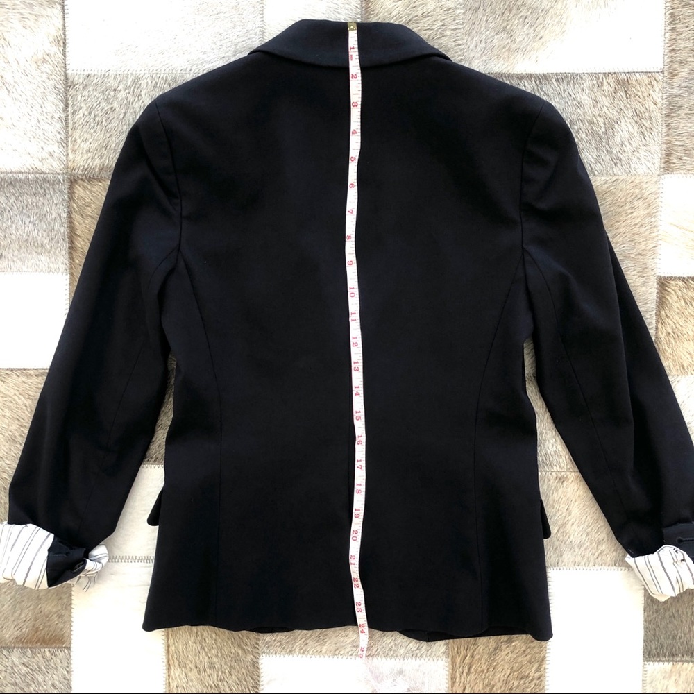 Theory fitted navy cotton blazer. Size 2. - Picture 10 of 11